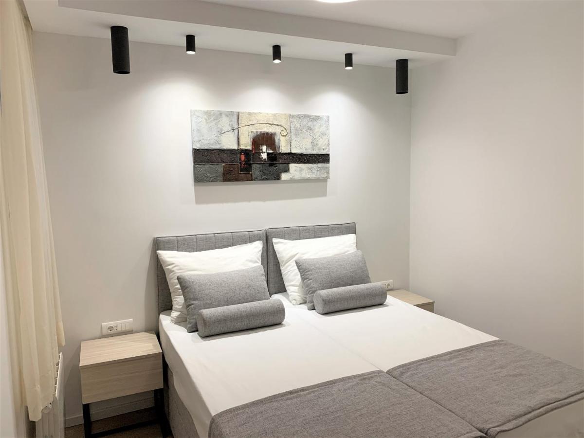 Villa Fani - Apartments In Трогир Экстерьер фото