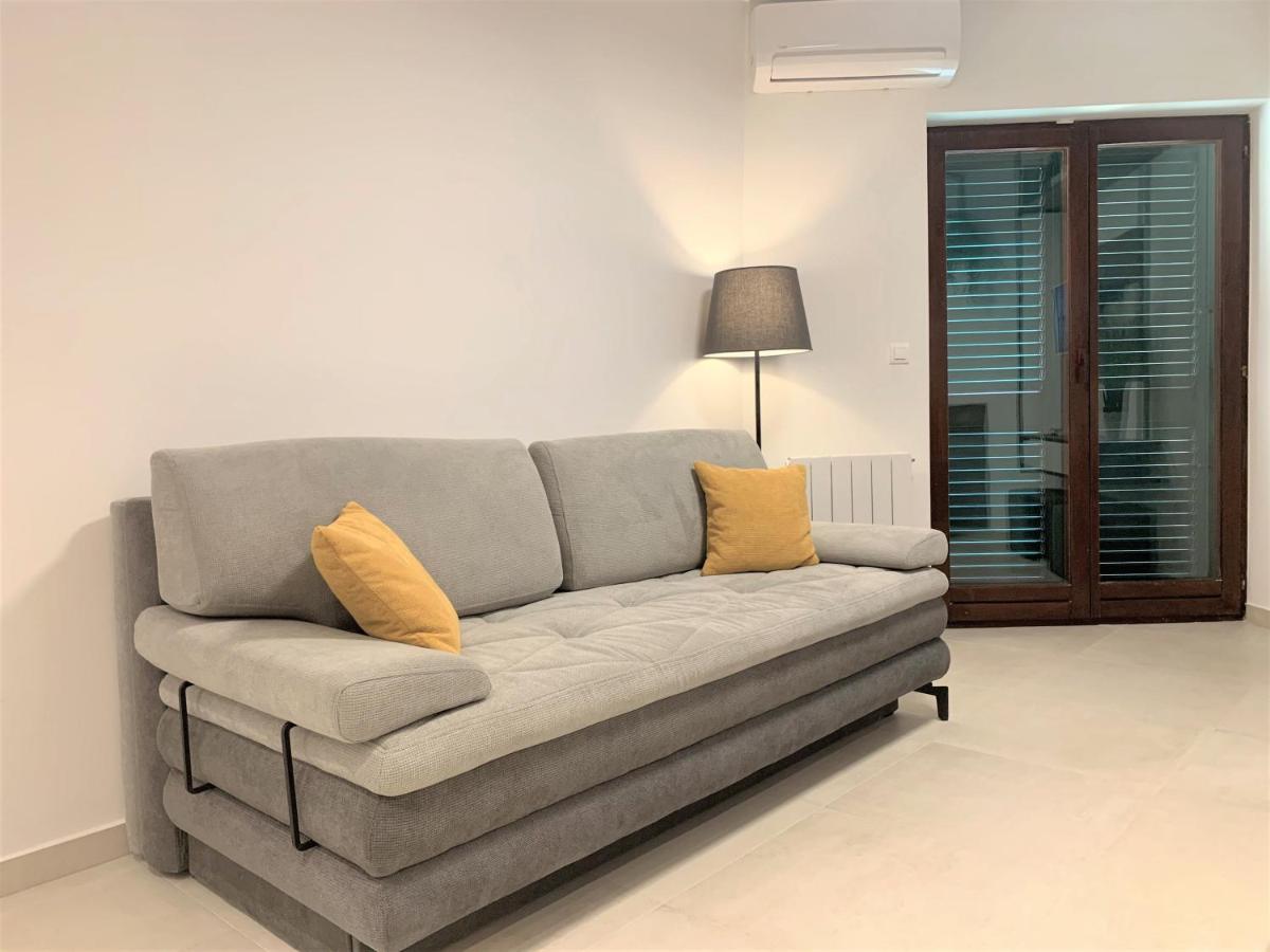 Villa Fani - Apartments In Трогир Экстерьер фото