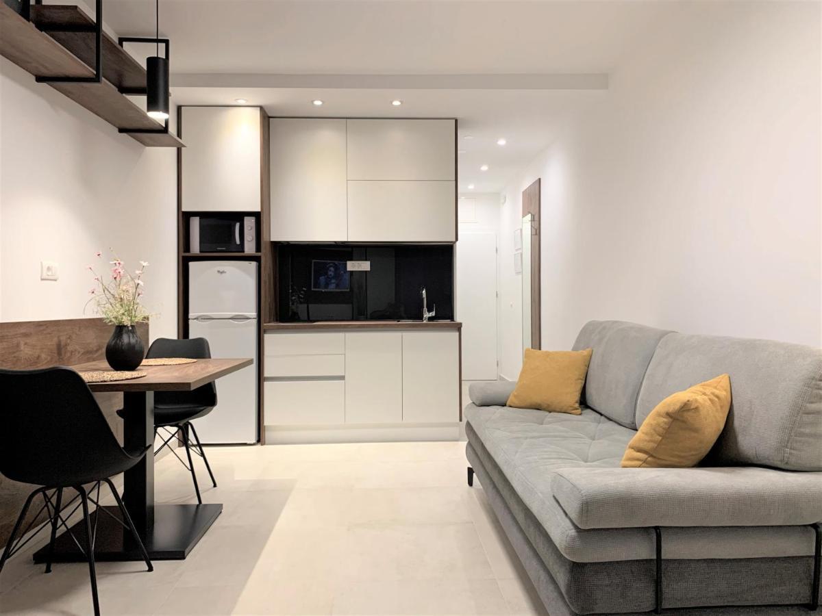 Villa Fani - Apartments In Трогир Экстерьер фото