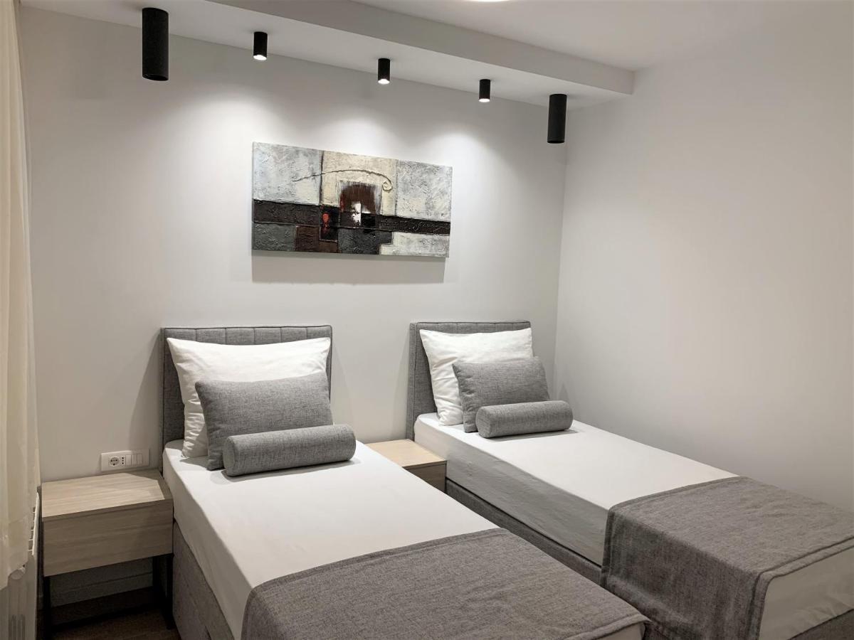 Villa Fani - Apartments In Трогир Экстерьер фото