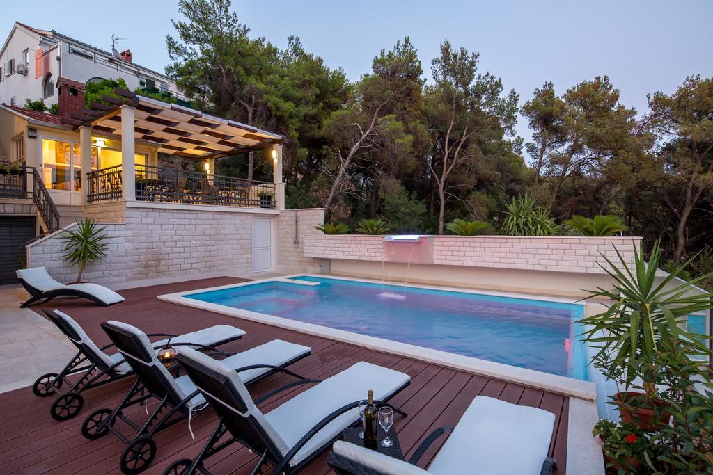 Villa Fani - Apartments In Трогир Экстерьер фото