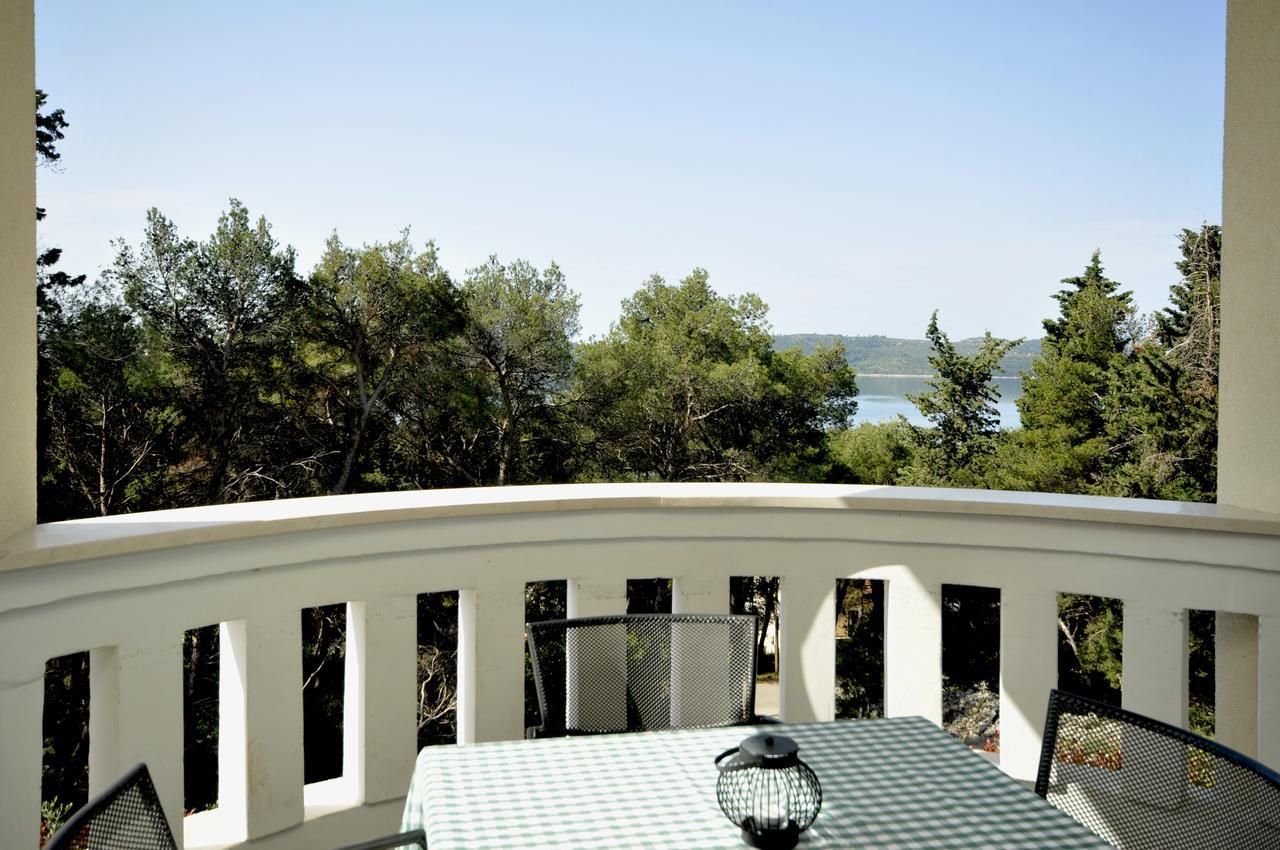 Villa Fani - Apartments In Трогир Экстерьер фото