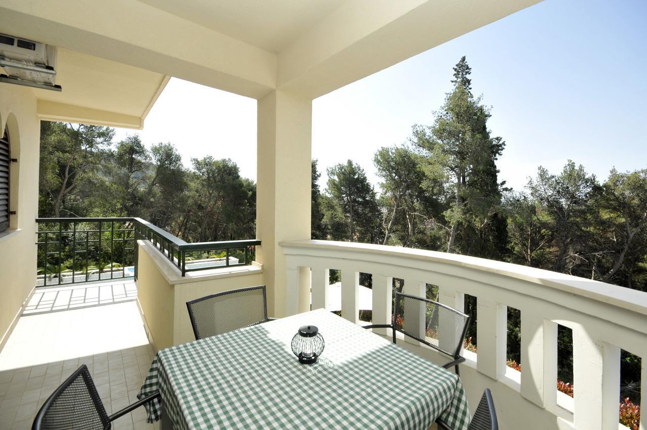Villa Fani - Apartments In Трогир Экстерьер фото