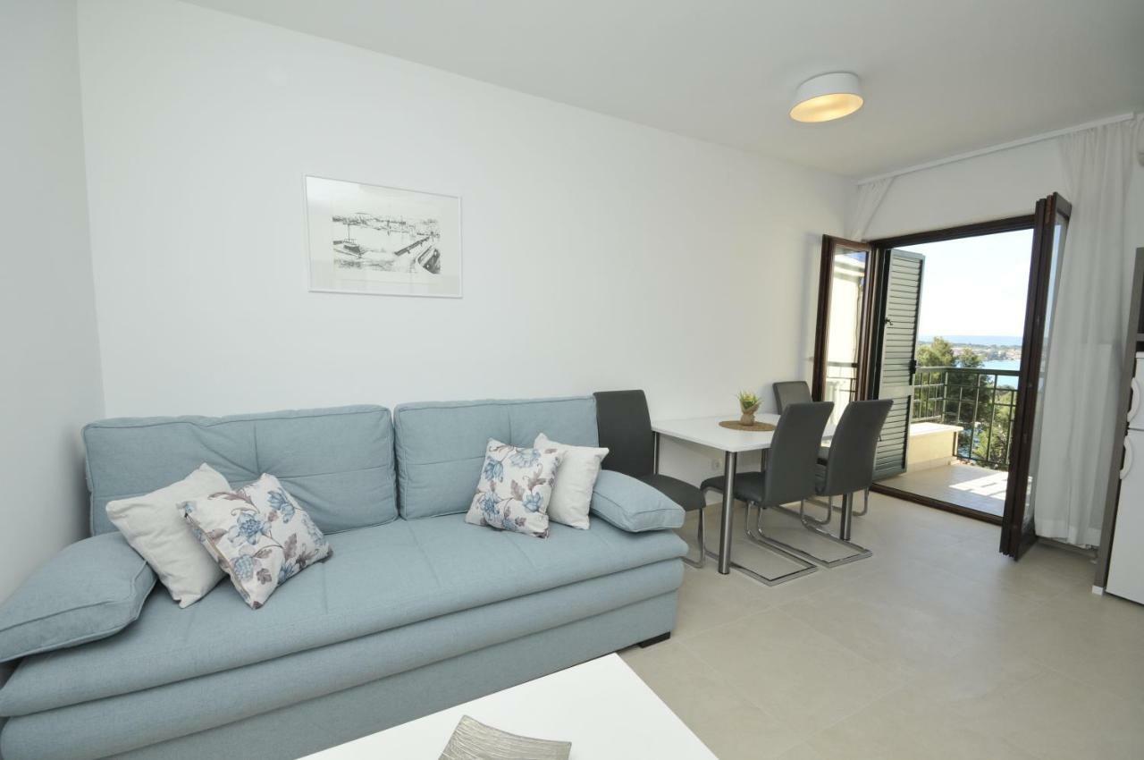 Villa Fani - Apartments In Трогир Экстерьер фото
