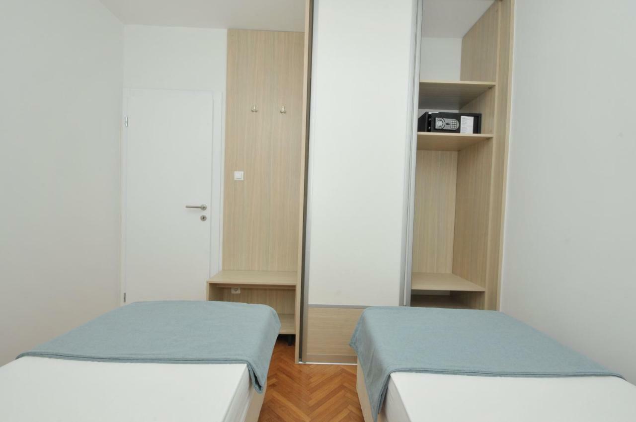 Villa Fani - Apartments In Трогир Экстерьер фото