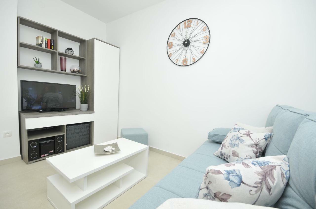 Villa Fani - Apartments In Трогир Экстерьер фото